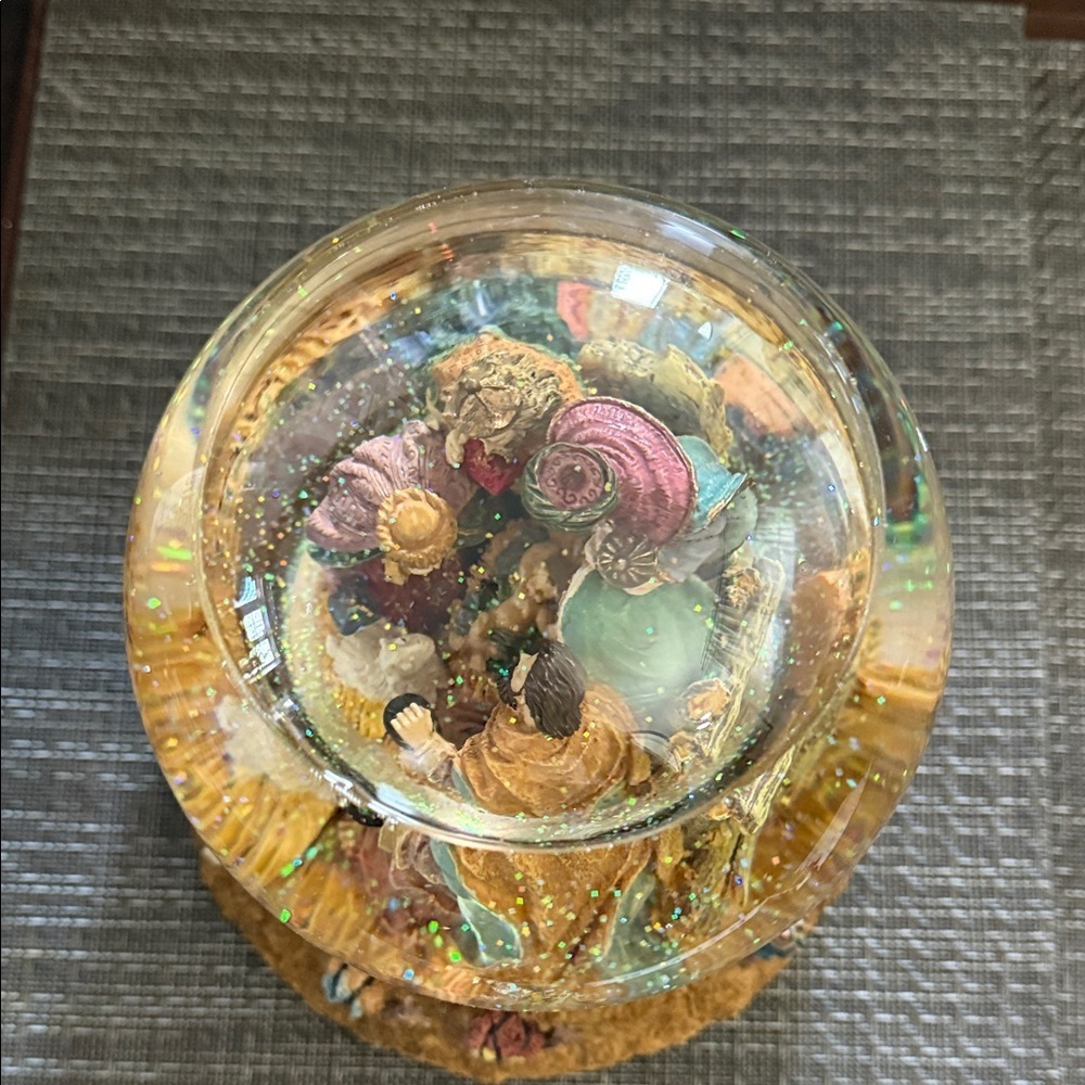 Nativity Christmas Scene 8” Snow Globe - Picture 9 of 13